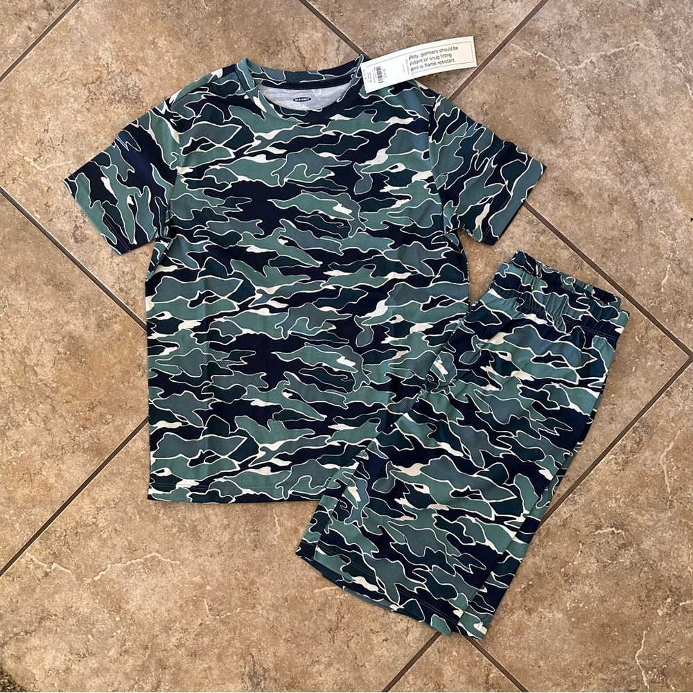 Old Navy Green/Black 2-pc Short PJ Set Size L(10-12)